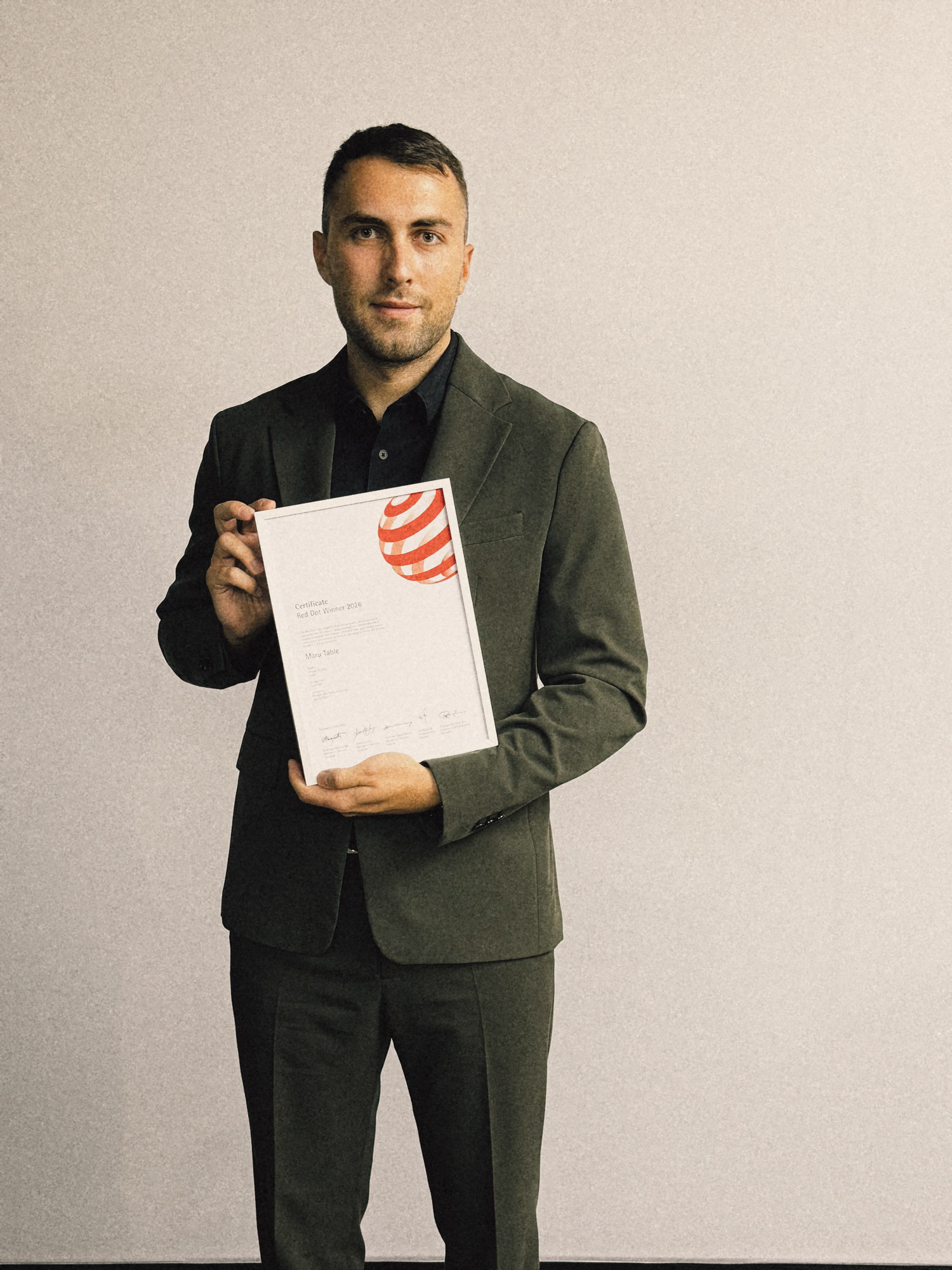 Red Dot winner 2026 certificate for the Maru Table by Mililab