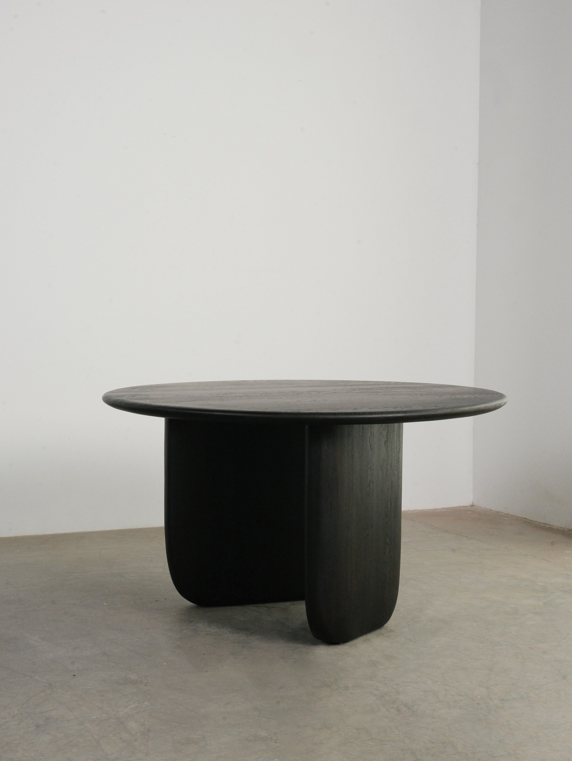 Maru Dining Table in a corner setting
