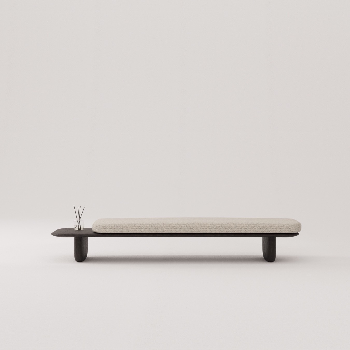 Kawa Bench, Kvadrat Savanna upholstery